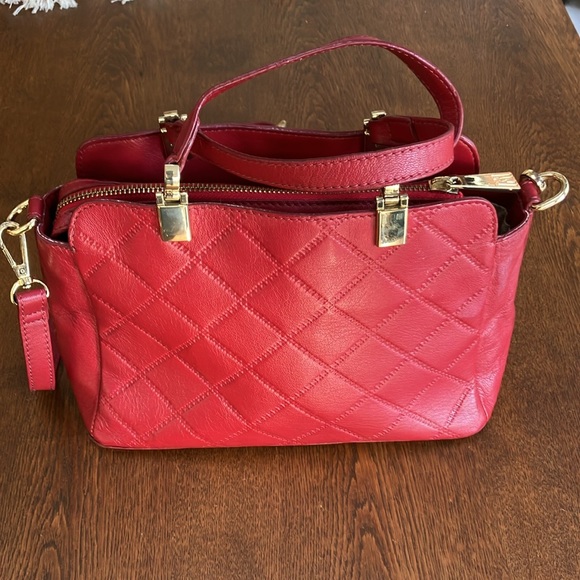 Quilted Italian Antonio Melani Leather shoulder bag/tote. Cranberry Red. ExCond - Picture 2 of 15